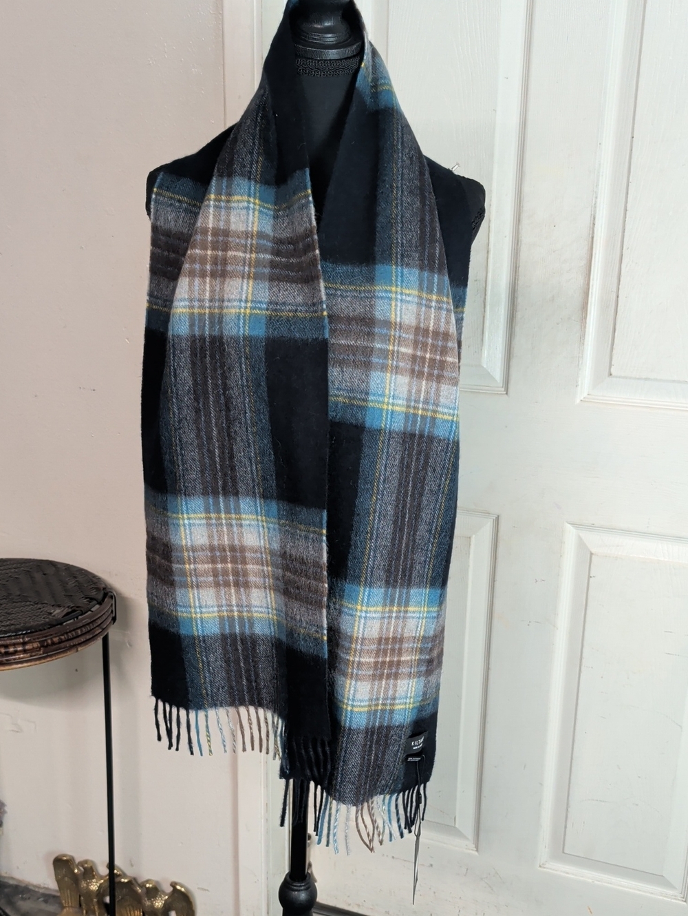 Kiltane of Scotland 100% Cashmere Scarf Blue Navy /Yellow Plaided NWT